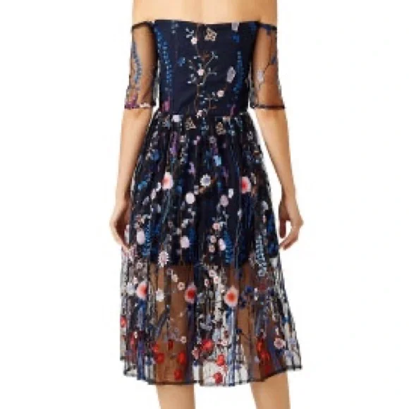 Modern Florist Dress VONE - Picture 2 of 10